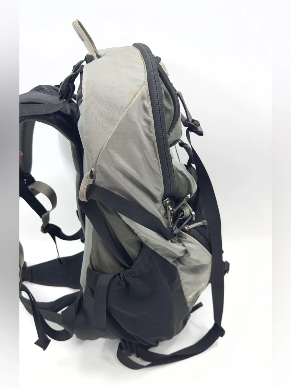 Mountain Hardwear Supernatural 40 Backpack Size M Fitlock Hiking Camping Outdoor